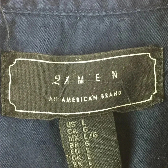 21 Men Size Large Button Down Blue - Picture 4 of 6
